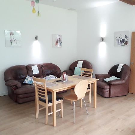 Brook Barn B&B Hale  Exteriör bild