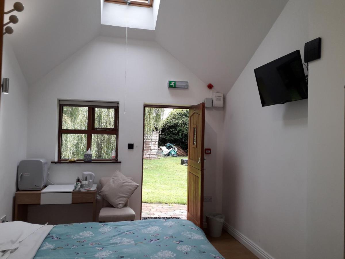 Brook Barn B&B Hale  Exteriör bild