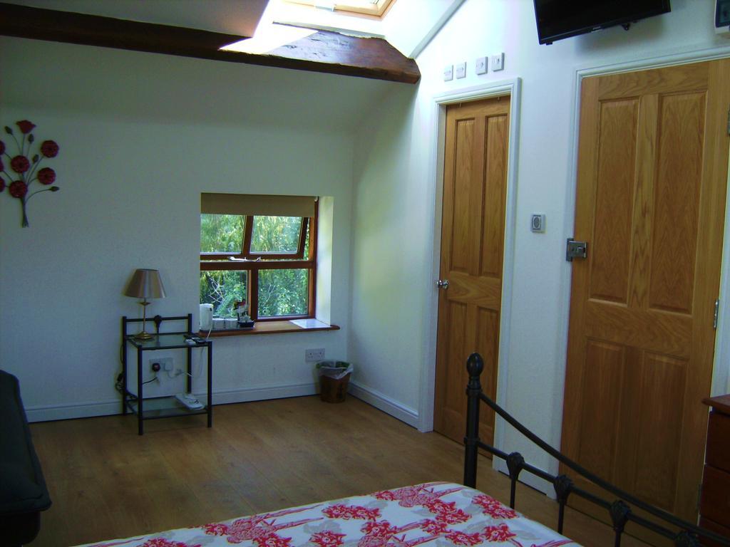 Brook Barn B&B Hale  Rum bild